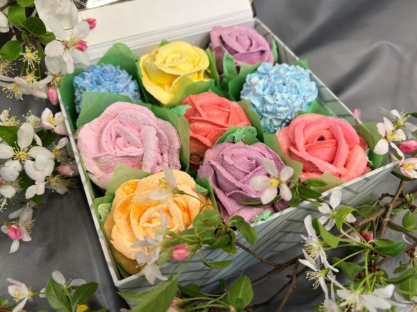 Flowers Gift Box - Image 3